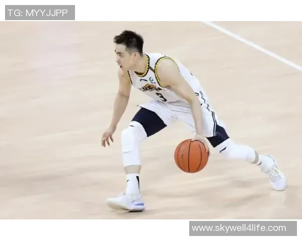 男子冰球防守策略调整探讨提升球队整体防守能力的有效方法与实践