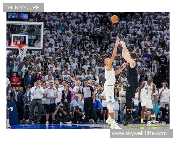 东契奇狂轰得分创纪录带领球队逆转胜利展现超级球星风采 东契奇狂轰得分创纪录带领球队逆转胜利展现超级球星风采