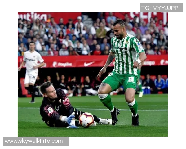 塞维利亚官方宣布续约纳瓦斯至2024年，门神坚守主场